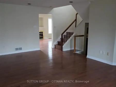 22 WESTMEATH CRESCENT | 22 WESTMEATH CRESCENT, Ottawa