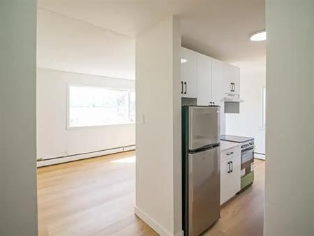 Rosedale Apartments | 10959 97 Street Northwest, Edmonton