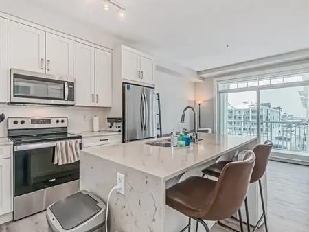 Cozy 2 Bedroom + 1 Bath w/ Underground Parking in Auburn Bay SE Calgary | 300 Auburn Meadows Common SE, Calgary
