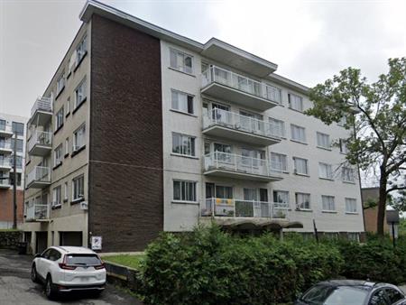 1 CH - 1 SDB - Montréal - $1,350 /mo