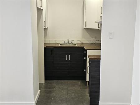 3 1/2 - Montréal (Côte-Saint-Luc) - 1 450 $/mois