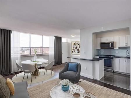 2892 St. Clair Ave. E | 2892 St Clair Avenue East, Toronto