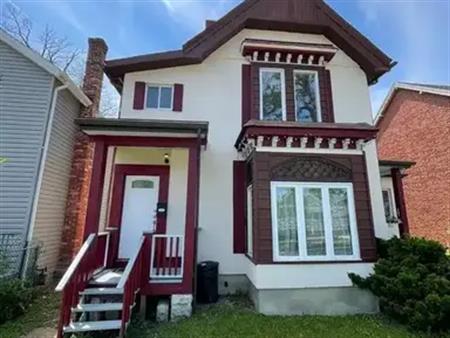 353 LOUIS Unit# LOWER | 353 LOUIS Unit# LOWER, Windsor