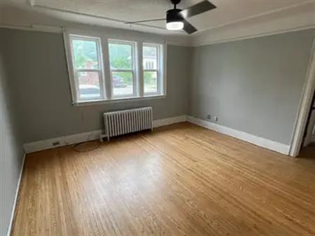 188 Graham Ave South | 188 Graham Avenue South, Hamilton