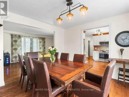 8 LAKEVIEW HEIGHTS | 8 LAKEVIEW HEIGHTS, Brighton