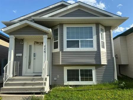 ✨Bright, Spacious Home in the Heart of Family-Friendly Taradale – Available Now! | 115 Taravista Drive Northeast, Calgary