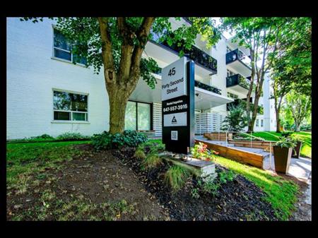 45 Forty Second St. | 45 Forty Second Street, Etobicoke