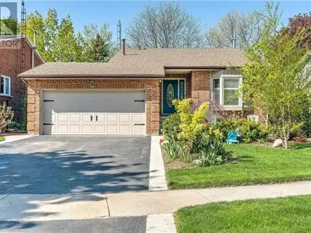 11 MELISSA Crescent Unit# Lower | 11 MELISSA Crescent Unit# Lower, Waterdown