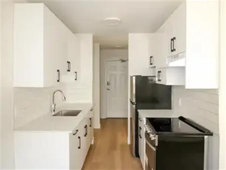 Gilliane - 10965 84th | 10965 84 Street Northwest, Edmonton