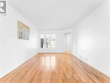 33 INVERARY DRIVE | 33 INVERARY DRIVE, Ottawa