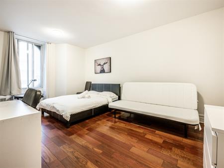 Furnished Private Room In Shared App.