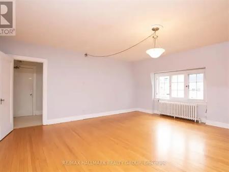 3 - 74 ACACIA AVENUE | 3 - 74 ACACIA AVENUE, Ottawa