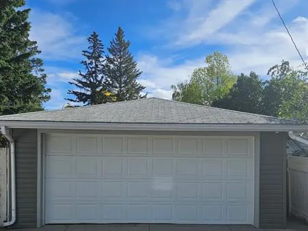 Secure Two Vehicle Garage - Inner City w/ 2x Security Cameras | Calgary