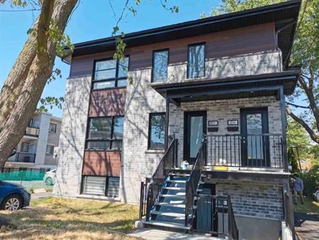 4 1/2 Apartment 2 Beds Built In 2020