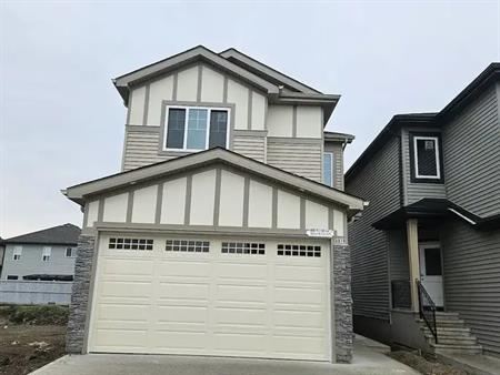 Spacious 4 Bedroom and 2.5 Bath Rental | 8819 181 Avenue Northwest, Edmonton