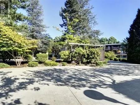 414 9857 MANCHESTER DRIVE | 414 9857 MANCHESTER DRIVE, Burnaby