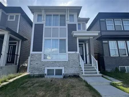 Cornerstone NE Calgary Home For Rent includes Garage ! + Fenced Yard | 47 Corner Meadows Villas Northeast, Calgary