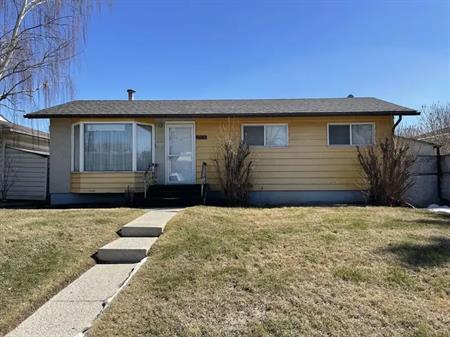 Full House SE | 2236-38th Street SE, Calgary