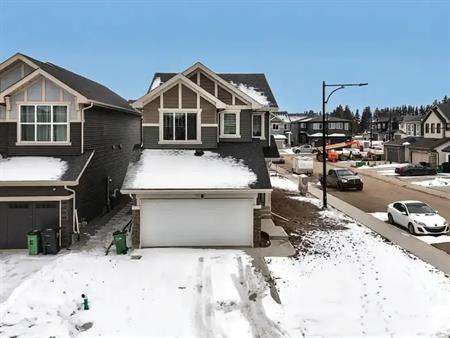 DETACHED SINGLE FAMILY 5 BEDROOMS, 3.5 BATHROOMS, NO PET FEES IN CHAPPELLE | 3755 Cross Landing South West, Edmonton
