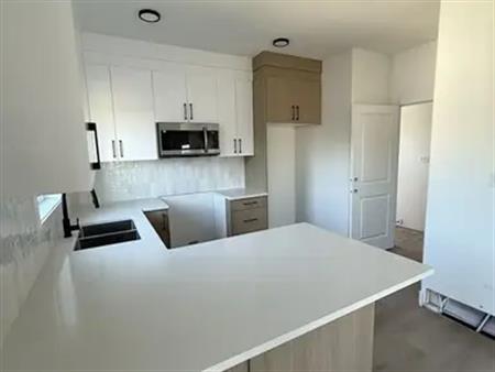 Brand New Townhome in Glenwood - 3bedroom/ 2.5bathroom | 9953 159 Street Northwest, Edmonton