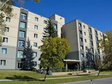 Crystallite Apts | 445 Partridge Avenue, Winnipeg