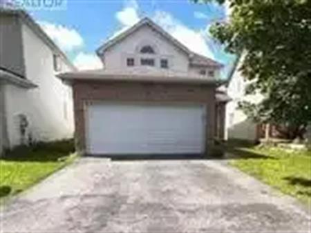 35 RIALTO WAY | 35 RIALTO WAY, Ottawa