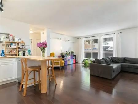 Stylish 2 bedroom condo | 104 - 215 25 Avenue Southwest, Calgary