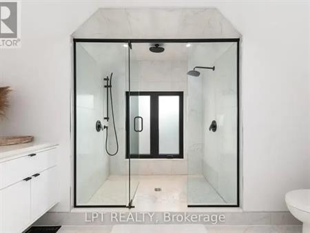 323 BOOTH STREET | 323 BOOTH STREET, Ottawa