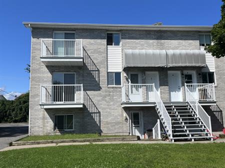 5 1/2 à Louer Rue Main Gatineau