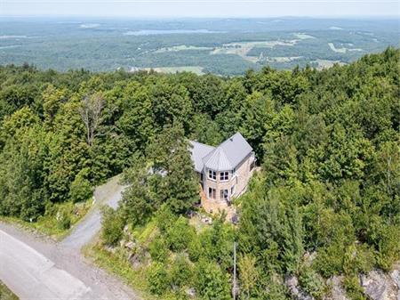 Maison Shefford À Louer