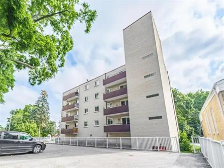 140 Kent Street | 140 Kent Street, Whitby