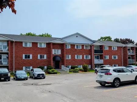 🌟 Bright & Spacious 2-Bedroom + Den in Prime West End! Corner Unit with A/C, Parking & More! 🌟 | 2387 Kawartha Heights Boul