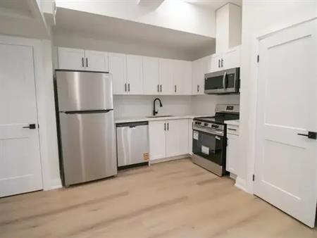53 Ontario Rd | 53 Ontario Rd -, Welland