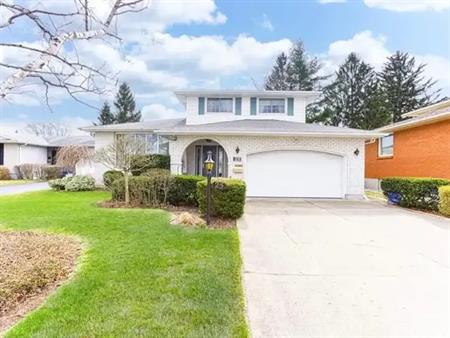 Upper- 25 Meadowbrook Crescent | 25 Meadowbrook Crescent, St. Catharines