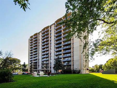 225 Van Horne Apartments | 225 Van Horne Avenue, Toronto