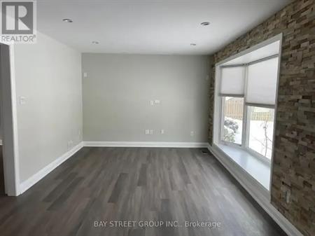 MAIN - 370 CENTRE STREET E | MAIN - 370 CENTRE STREET E, Richmond Hill