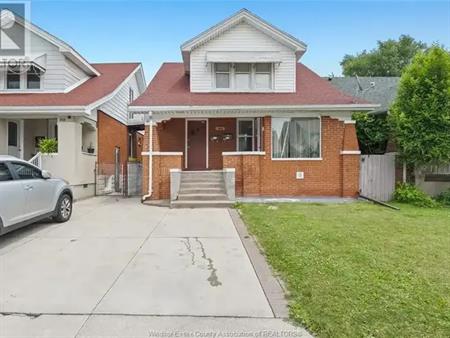 1668 GOYEAU | 1668 GOYEAU, Windsor