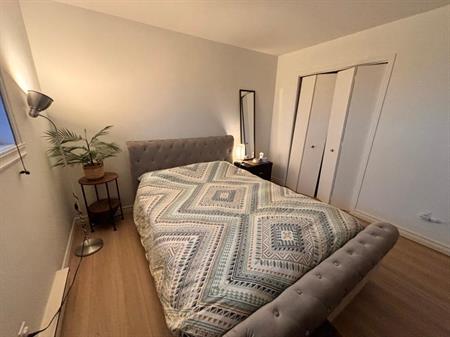 Appartement de 2 chambres et 1 salle de bain