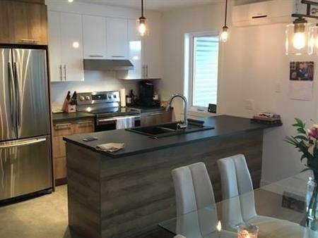 MAGNIFIQUE 5 1/2 LIBRE 1er JUILLET - QUARTIER CALME