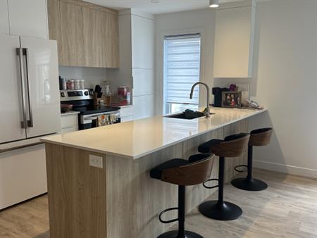5 1/2 Appartement 1 Mois Gratuit Urgent