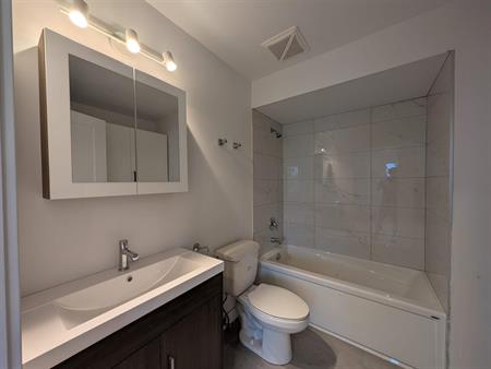 3 CH - 1 SDB - Blainville - $1,595 /mo