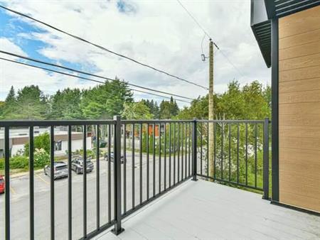 APPARTEMENT 4½ MODERNE À ST-DONAT - NOVEMBRE