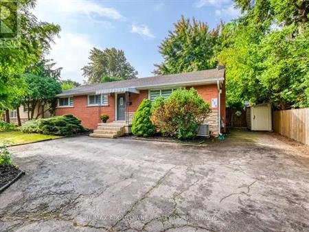 428 HENDERSON ROAD | 428 HENDERSON ROAD, Burlington