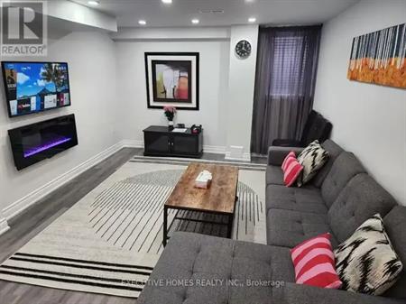 977 ASLETON BOULEVARD | 977 ASLETON BOULEVARD, Milton