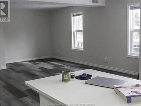 3340 Bloomfield Unit# 3 | 3340 Bloomfield Unit# 3, Windsor