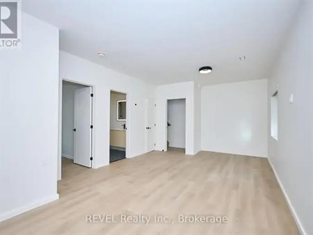 UNIT 3 - 5361 VALLEY WAY | UNIT 3 - 5361 VALLEY WAY, Niagara Falls