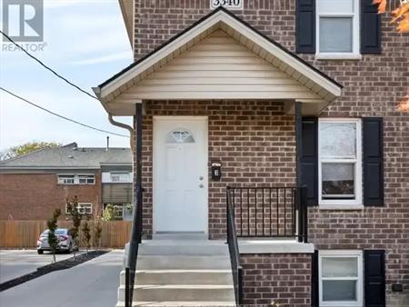 3340 Bloomfield Unit# 2 | 3340 Bloomfield Unit# 2, Windsor