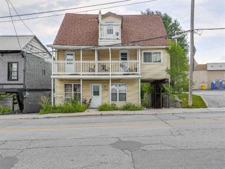 1 CH - 1 SDB - Gatineau - $995 /mo