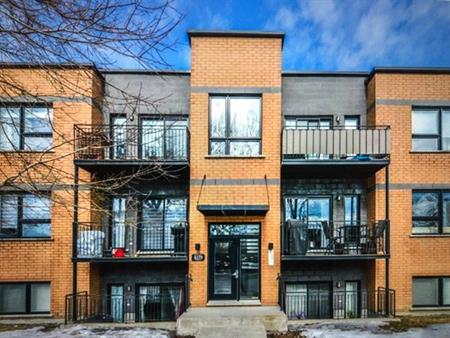 Appartement Longueuil (Saint-Hubert) À Louer