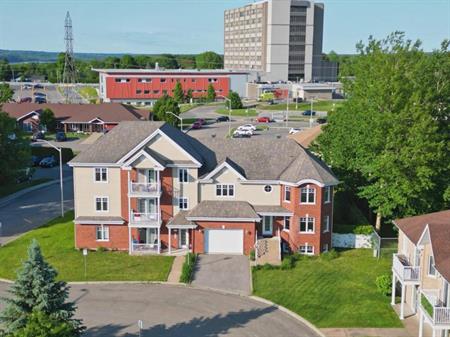 Grand appartement 3 1/2 rénové - tout inclus à Shawinigan - logement à louer